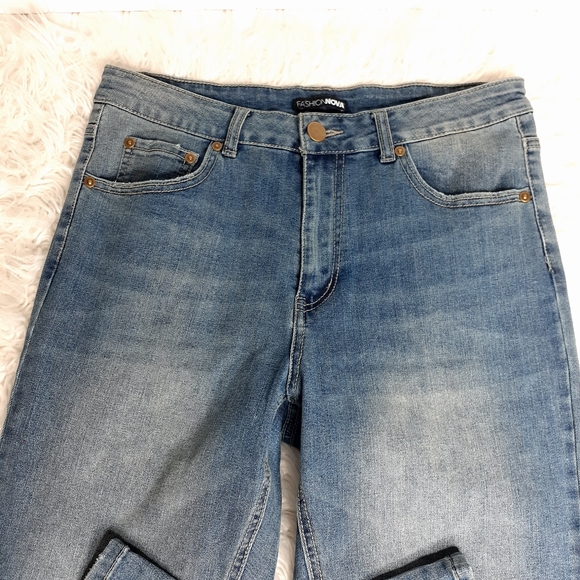 Fashion Nova Blue Skinny Jeans P4052 - Picture 5 of 9